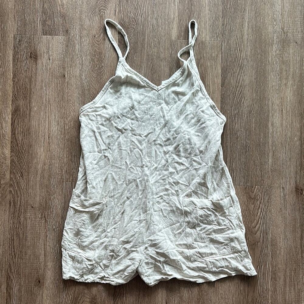 Carly‎ Jean Los Angeles Linen Blend Romper Cream Size Small